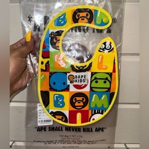 *NEW* BAPE Kids Bib